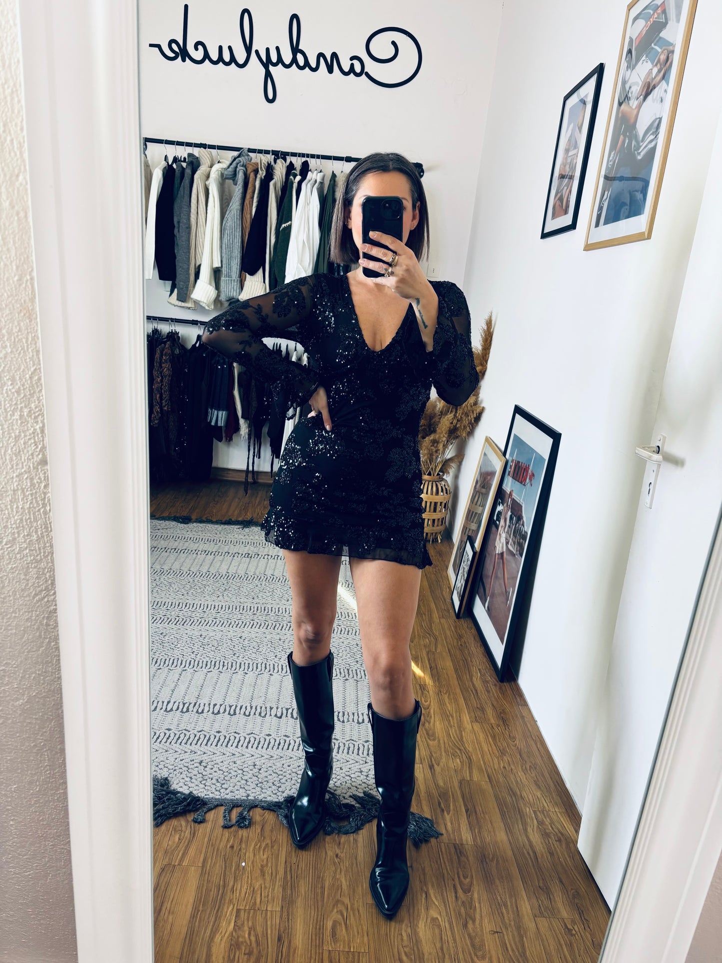 BLACK LITTLE DRESS