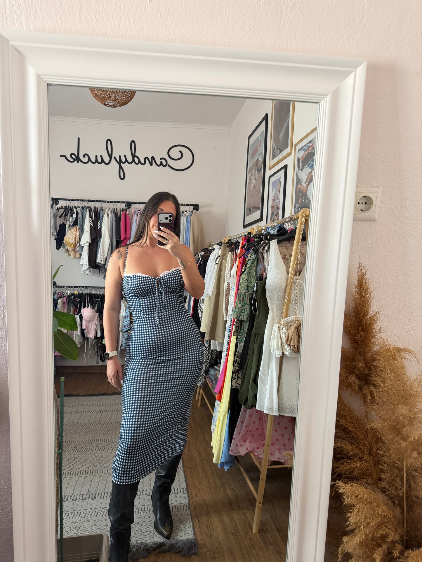 Laura dress